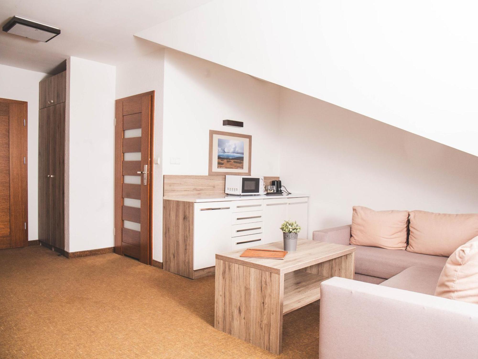 Hotel Beskidian Wegierska Gorka Exteriör bild
