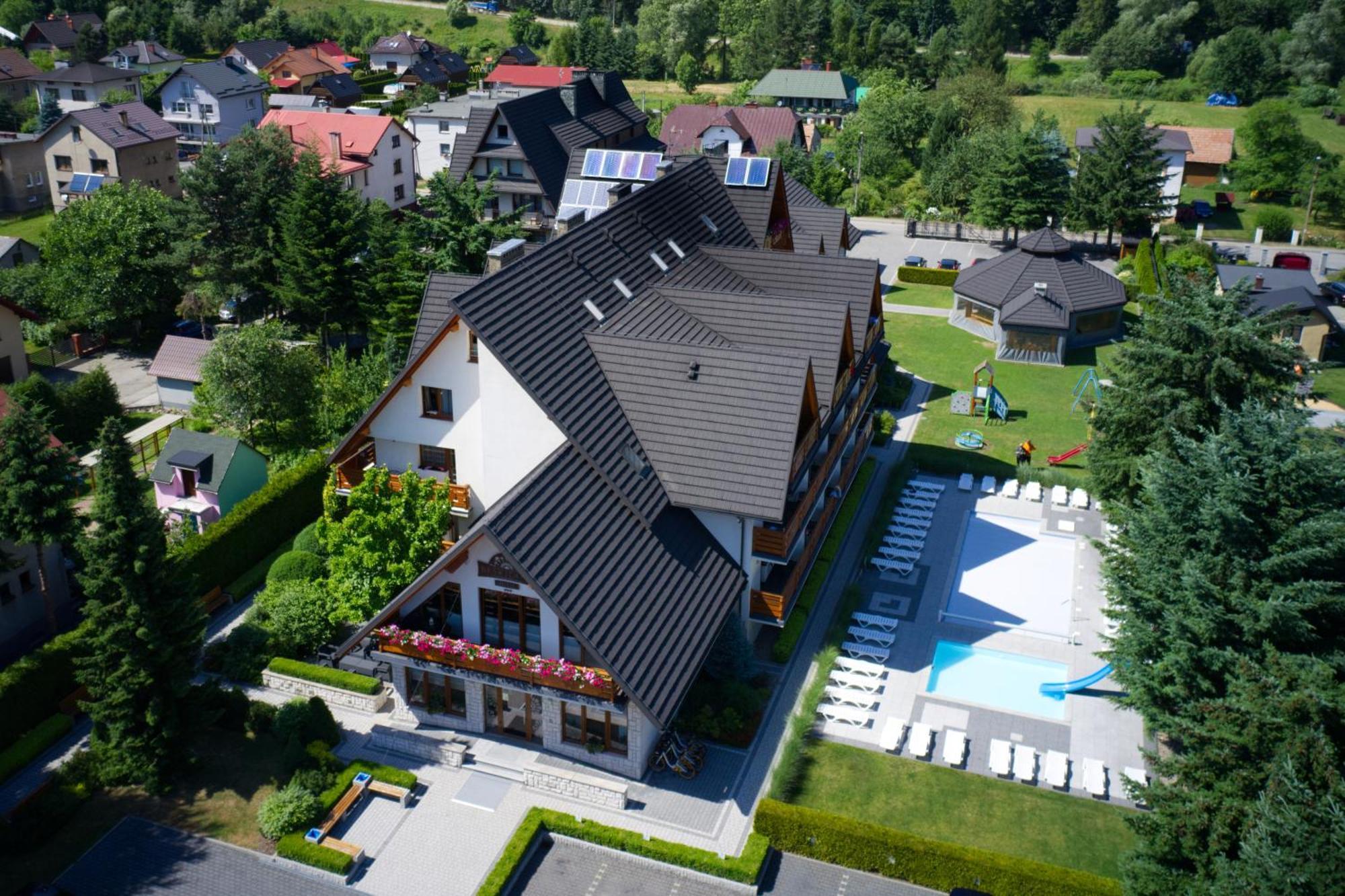 Hotel Beskidian Wegierska Gorka Exteriör bild