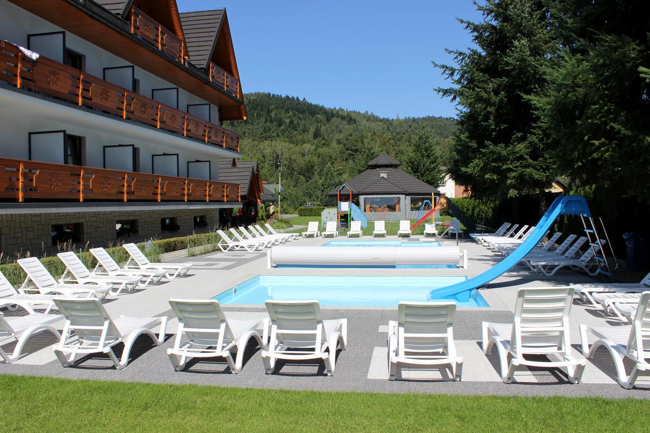 Hotel Beskidian Wegierska Gorka Exteriör bild